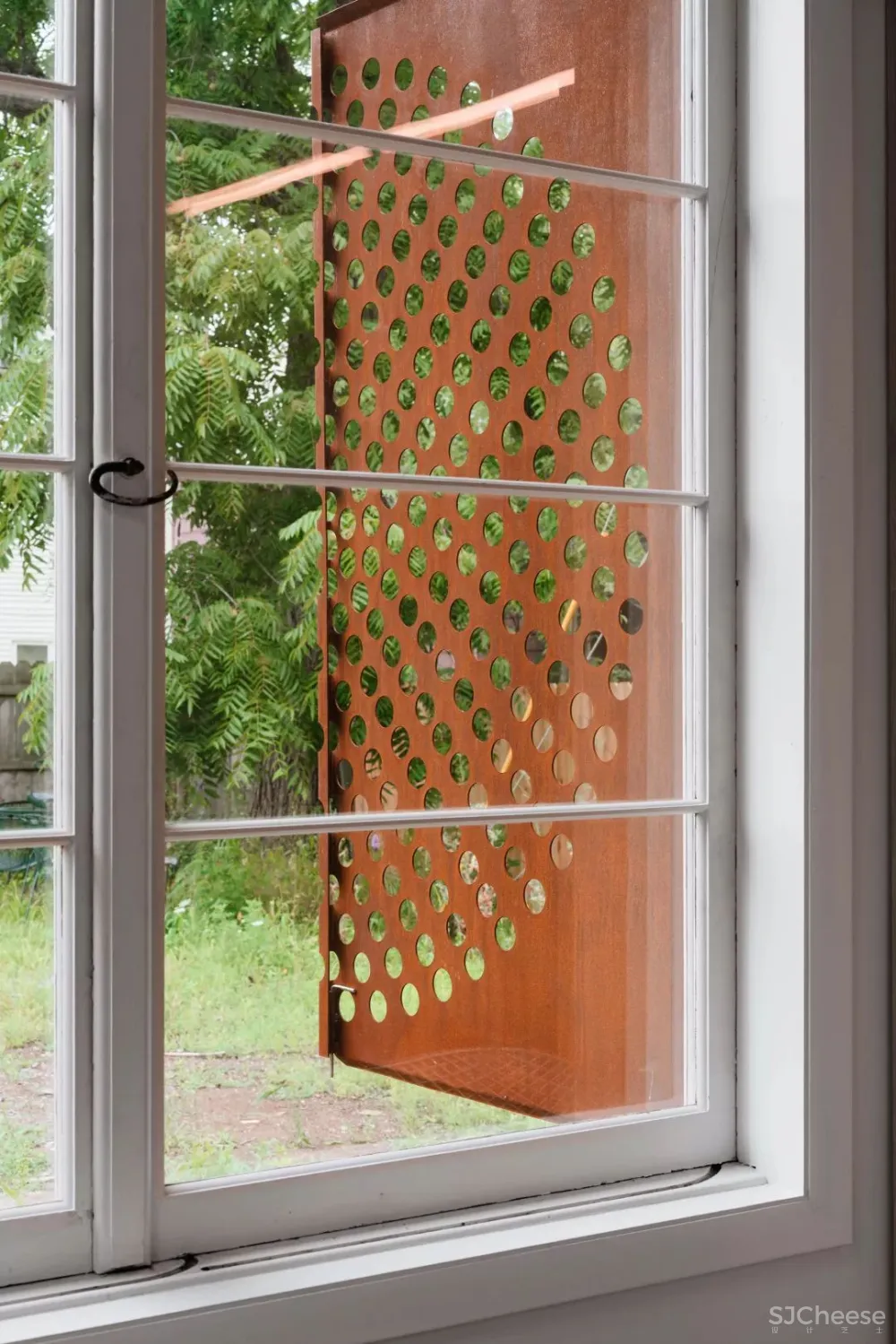 仓库改成家，粗糙的样子也很美