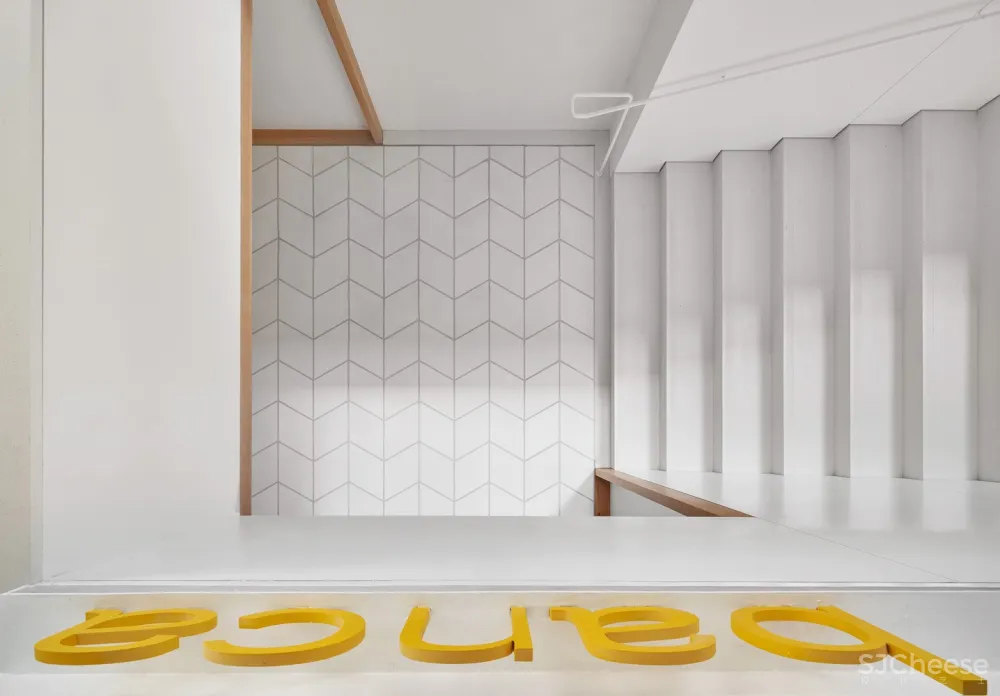 RipollTizon | Arquia Banca品牌参考办公室 首