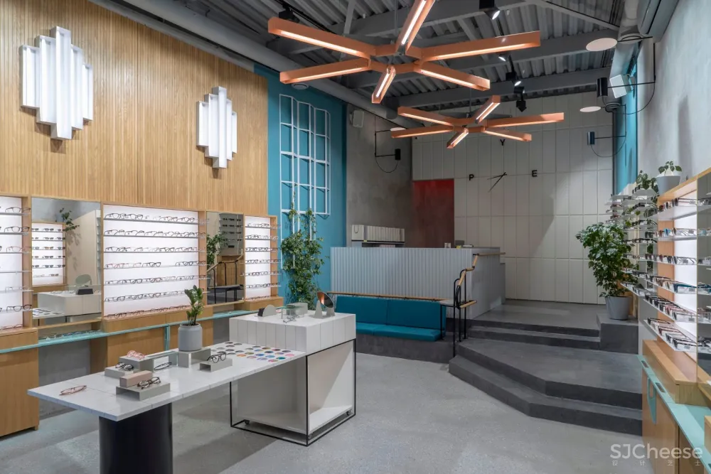 旧烘焙厂改造成的P.Y.E眼镜店 | Facultative Works