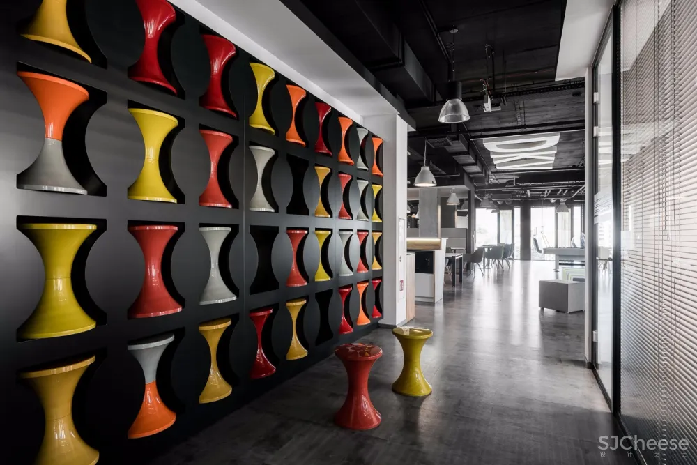 华沙DKV办公室 | MIKOMAX