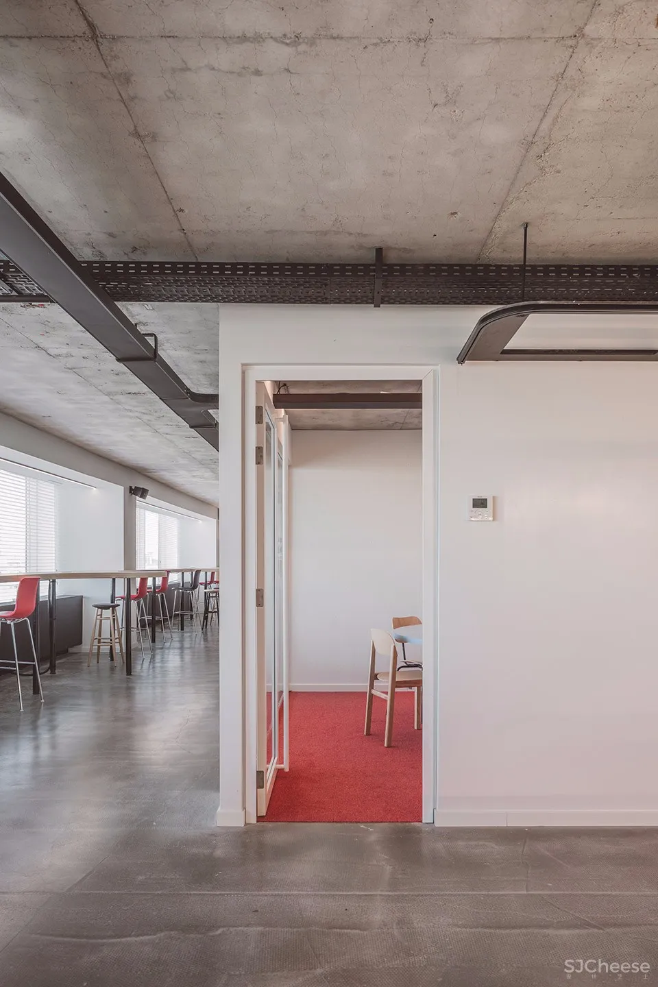 手表品牌Cronos国际办事处 | Philippe Corthout 首