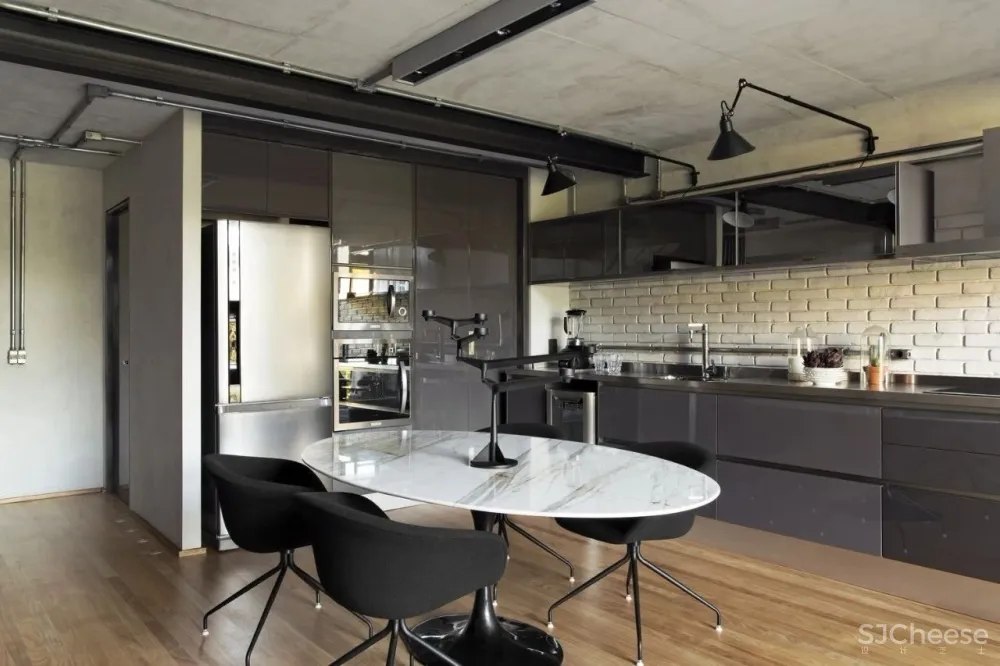 不羁的“砖”,层层叠叠堆砌现代美