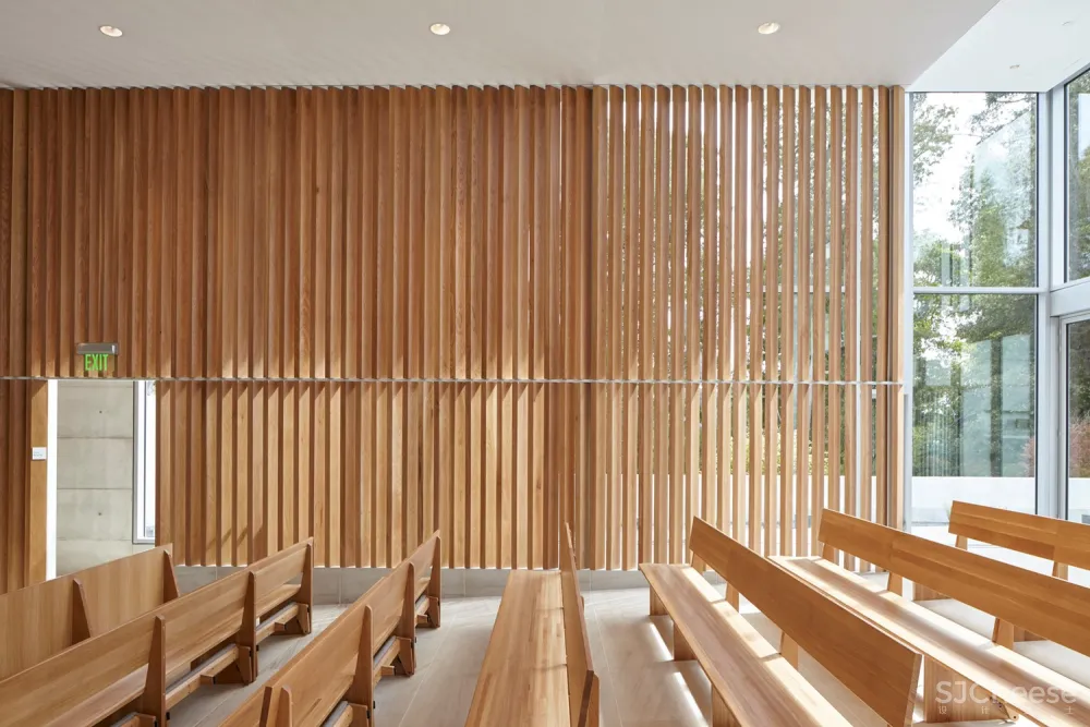 Mark Cavagnero Associates | 白色混凝土教堂