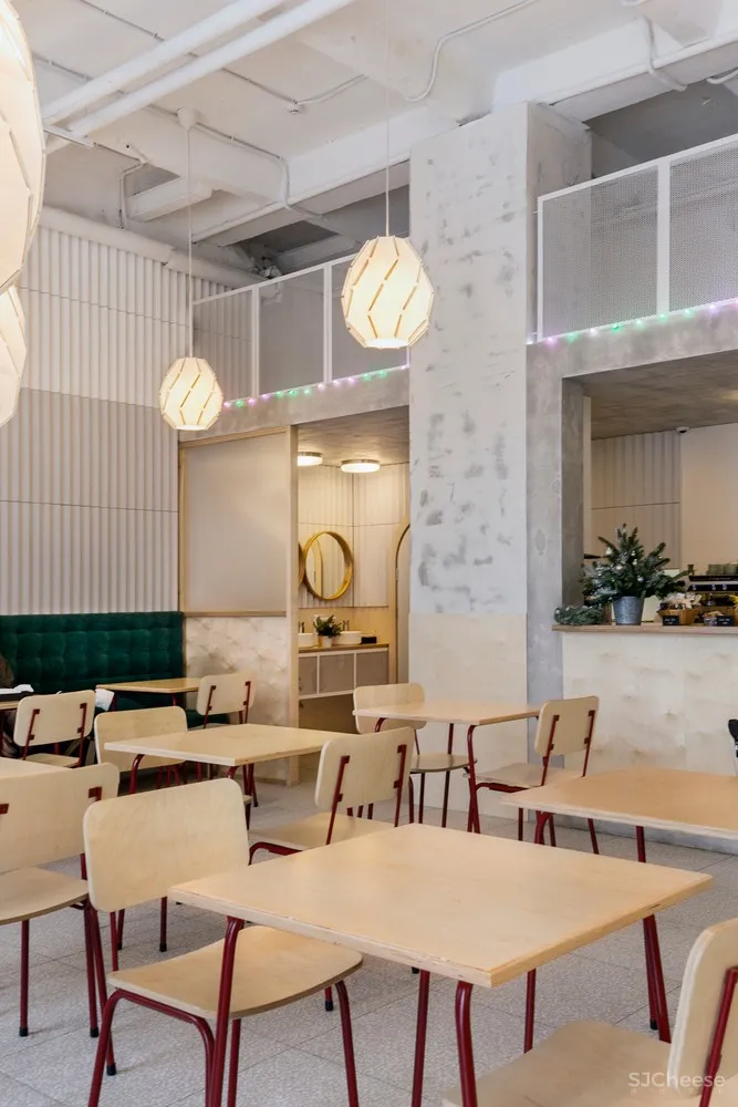 ZROBYM architects | 白俄罗斯 Let it be面包店