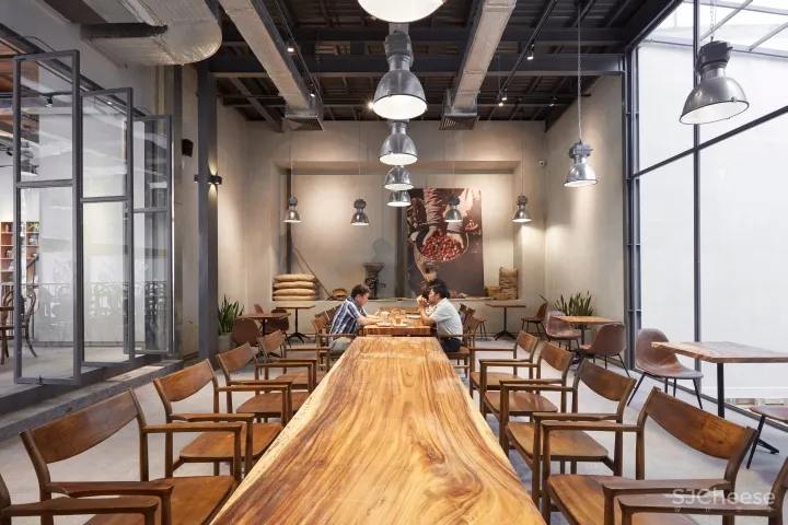 越南胡志明市复古风咖啡店 | BODC