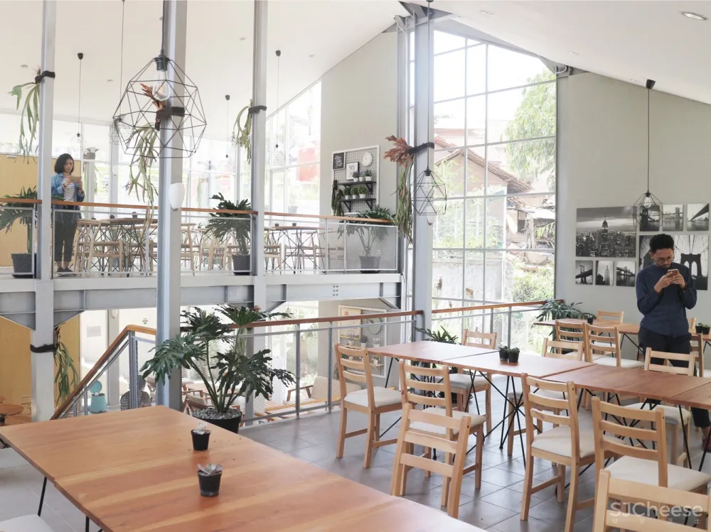 LUWIST | 印尼学生阶梯活动中心