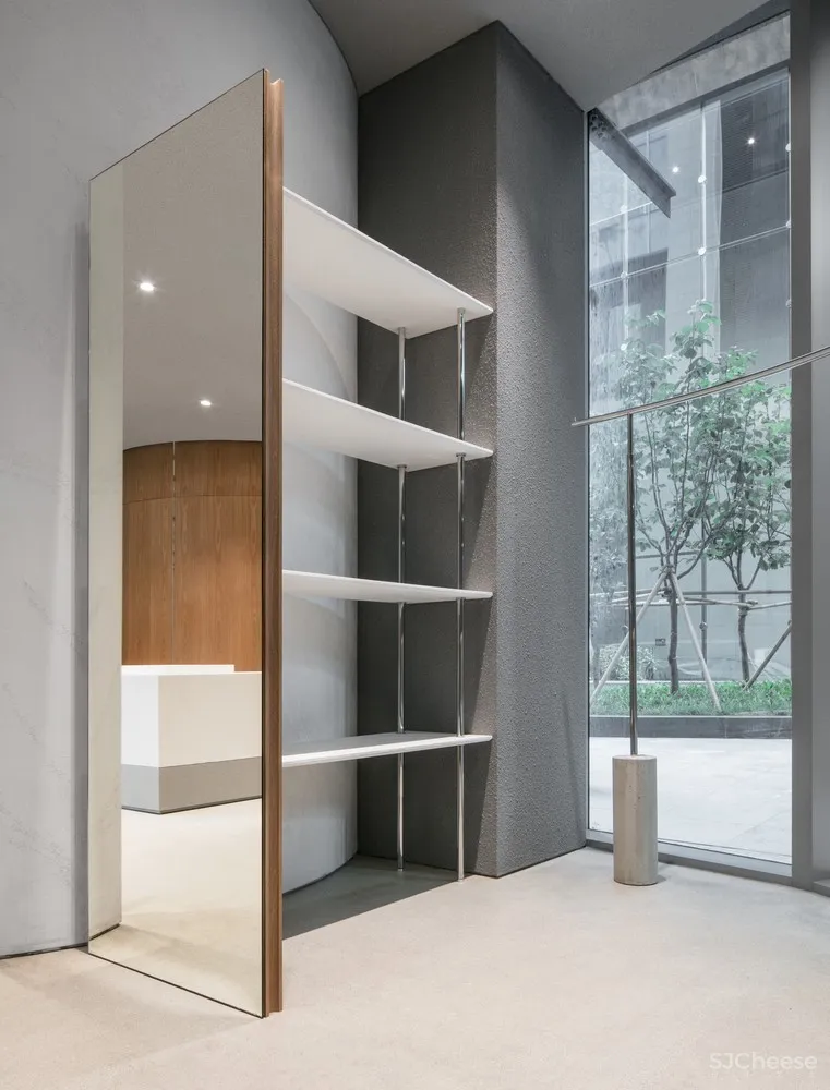 首发 | LABOTORY 里次斯基的建构主义表达: 韩国 The Ilma 服装品牌旗舰店