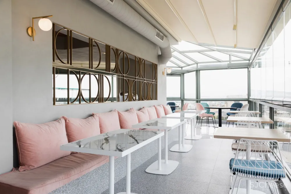 首发 | Fluo新作 雅典Evripidis酒店 屋顶酒吧&早餐室