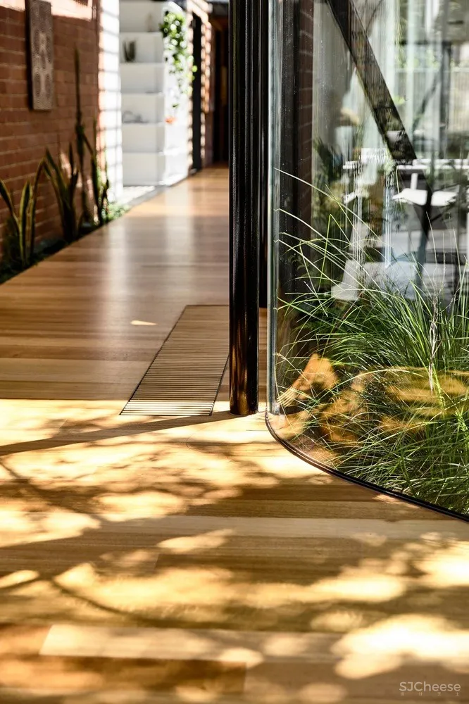 Austin Maynard Architects | King Bill 四口之家