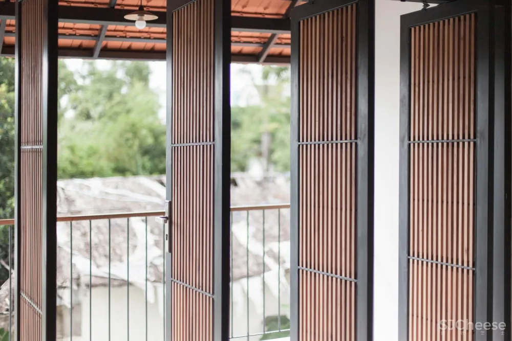 新作 | K59atelier 与自然的和谐相处Tile Roof House 首