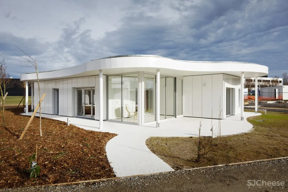 KONEKTI 2+1住宅 / Bruno Rollet Architecte