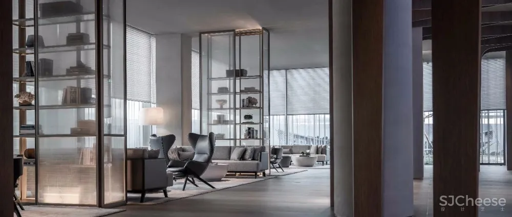 明&暗 66m²鲜活色彩家庭小公寓 | Andrey Ryazanov