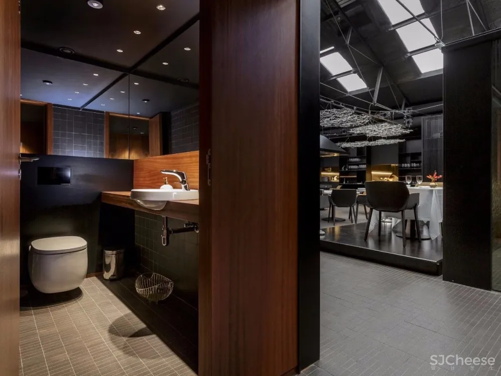 废弃工棚里的顶级米其林餐厅:我们是一家带餐厅的「 厨房 」