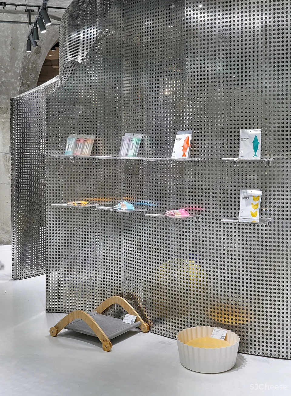 最新 I.F.S.E. SPACE CREATIVE LAB | 上海“动物脊背”零售空间设计 首