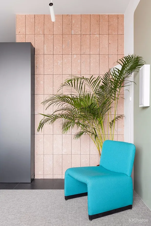 90㎡ 时尚彩色公寓丨家就该这样充满活力 首