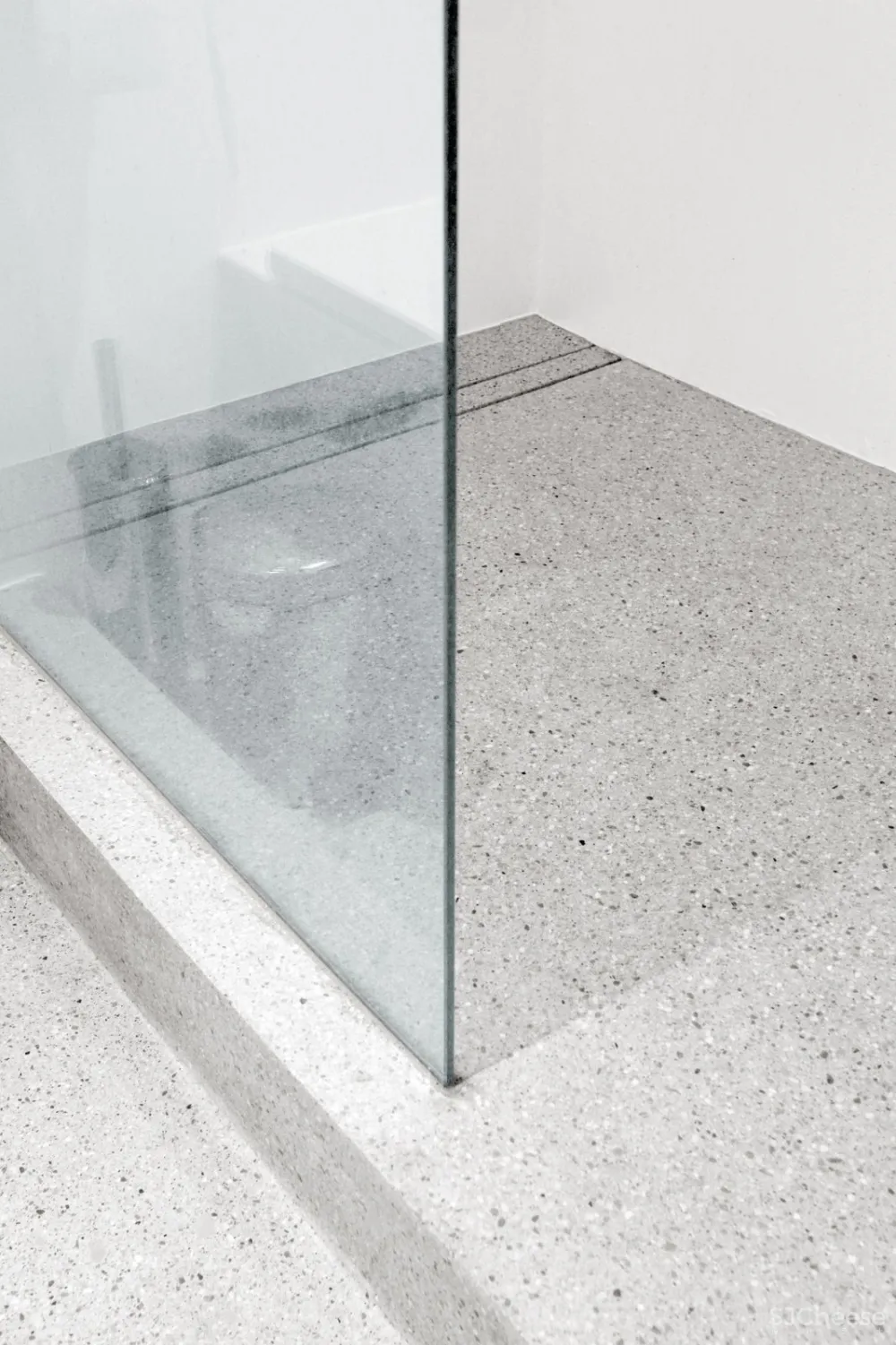 最新 | 绿色植物明亮现代公寓 Mesarska