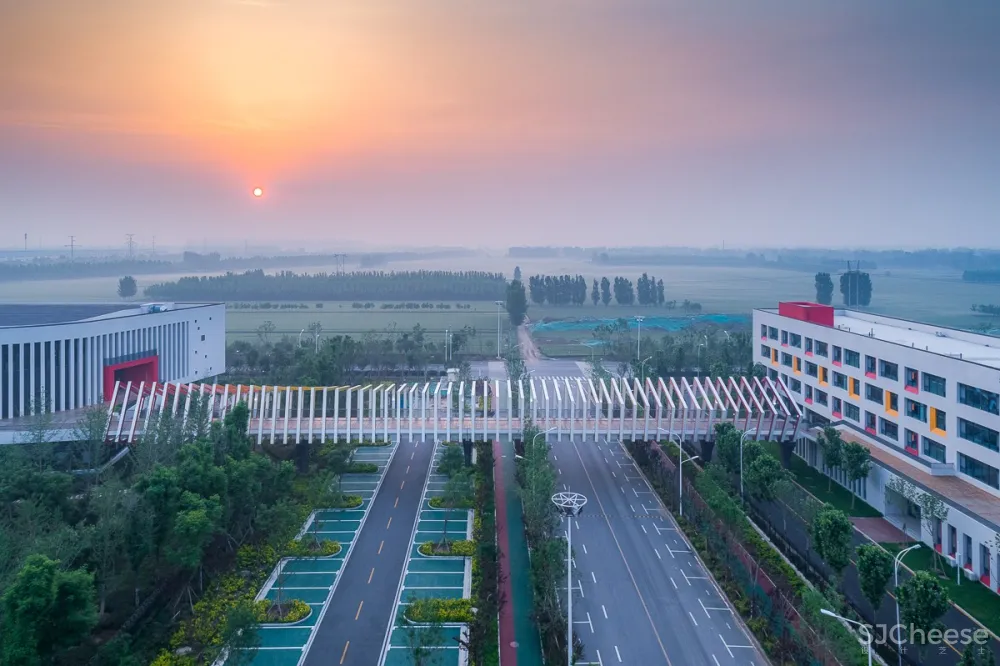 济宁海达行知学校 / 象外营造工作室