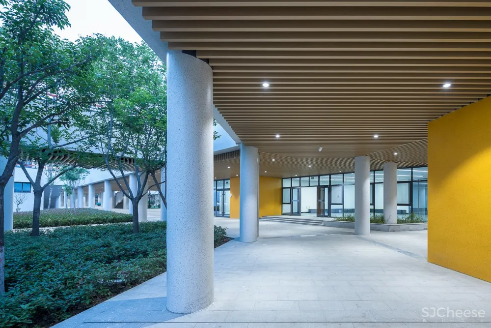 济宁海达行知学校 / 象外营造工作室