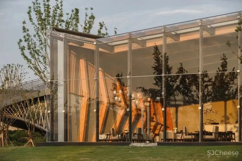 木骨架与数字皮肤的幸福对话丨“美丽真相”社区服务中心