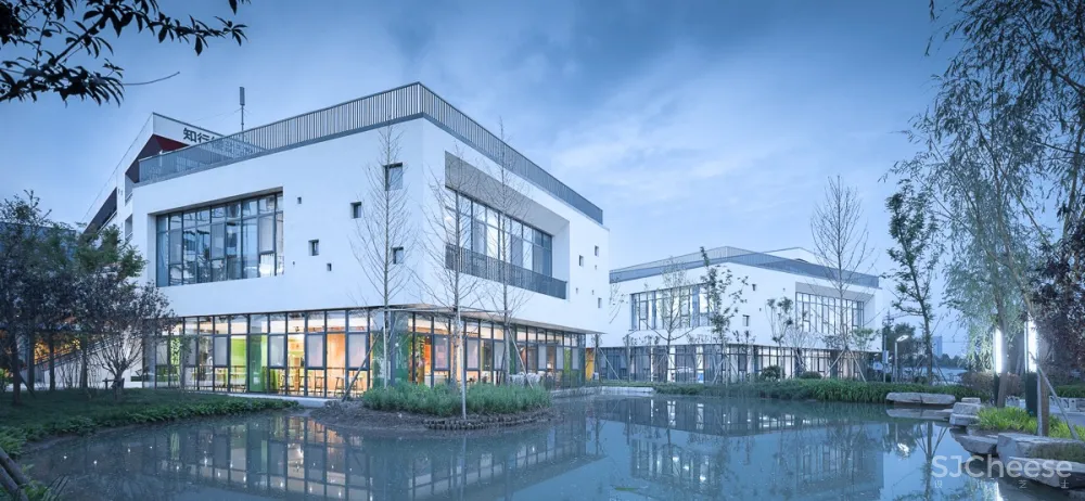 济宁海达行知学校 / 象外营造工作室