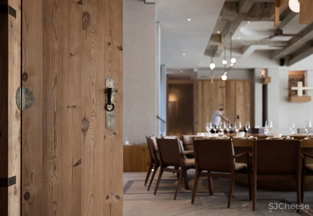 V2 Design | 三亚《关居》别墅 首