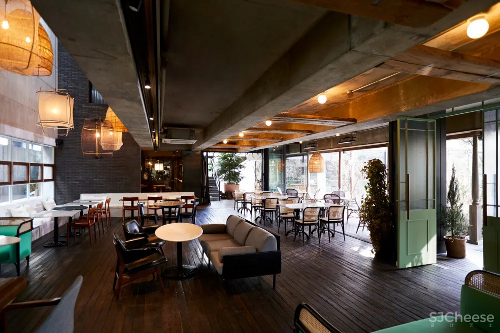 Moss Garden / studioVASE 首