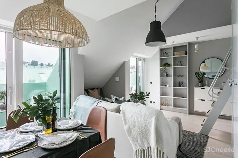 将空间打开,让阁楼成为舒适的单身小宅