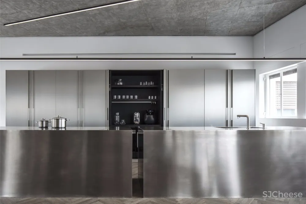 200㎡时尚工业风私人大宅 | Axelrod事务所 首