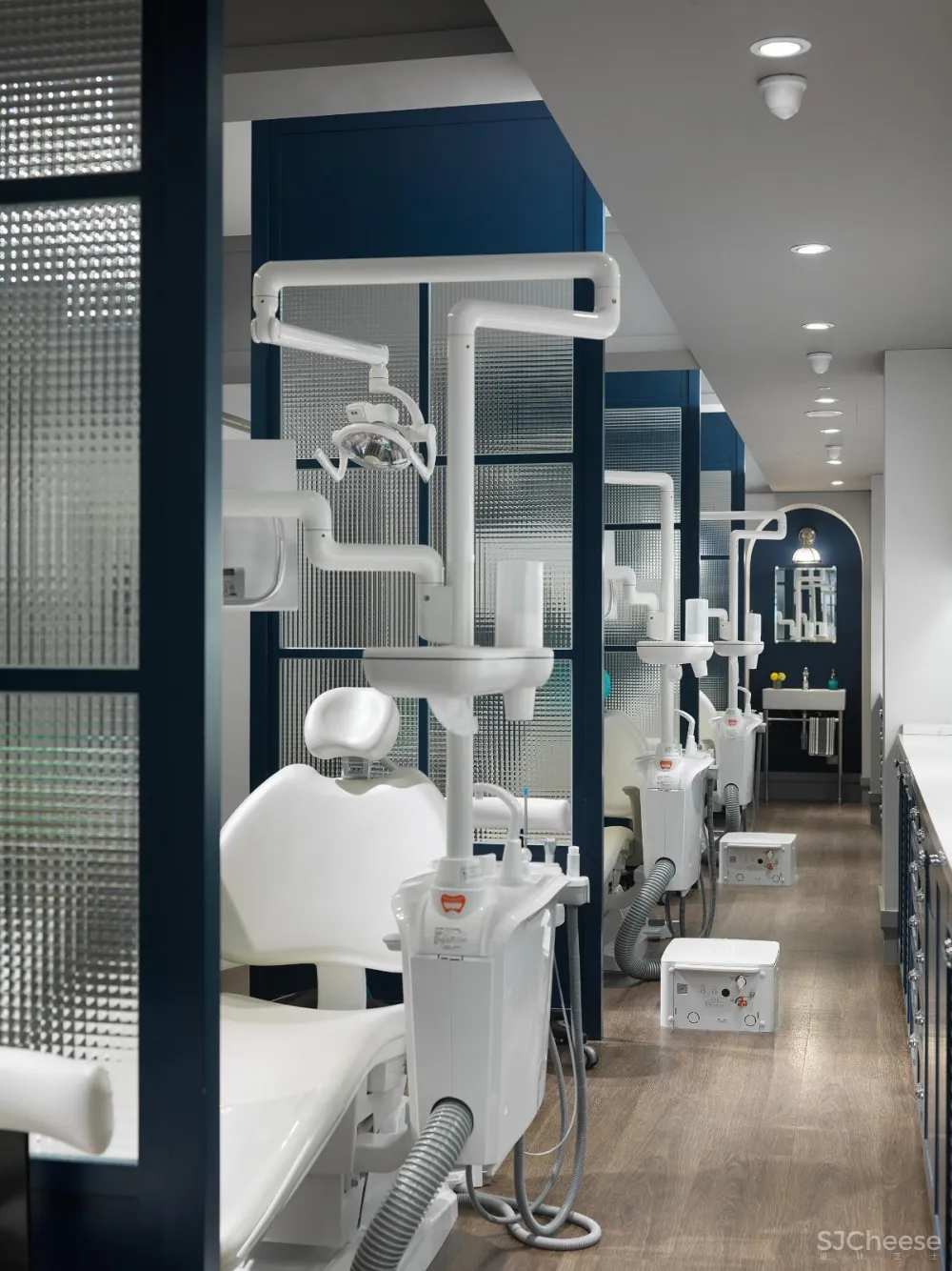 美式风Dr.Huang正畸诊所 | 齐舍设计事务所 首