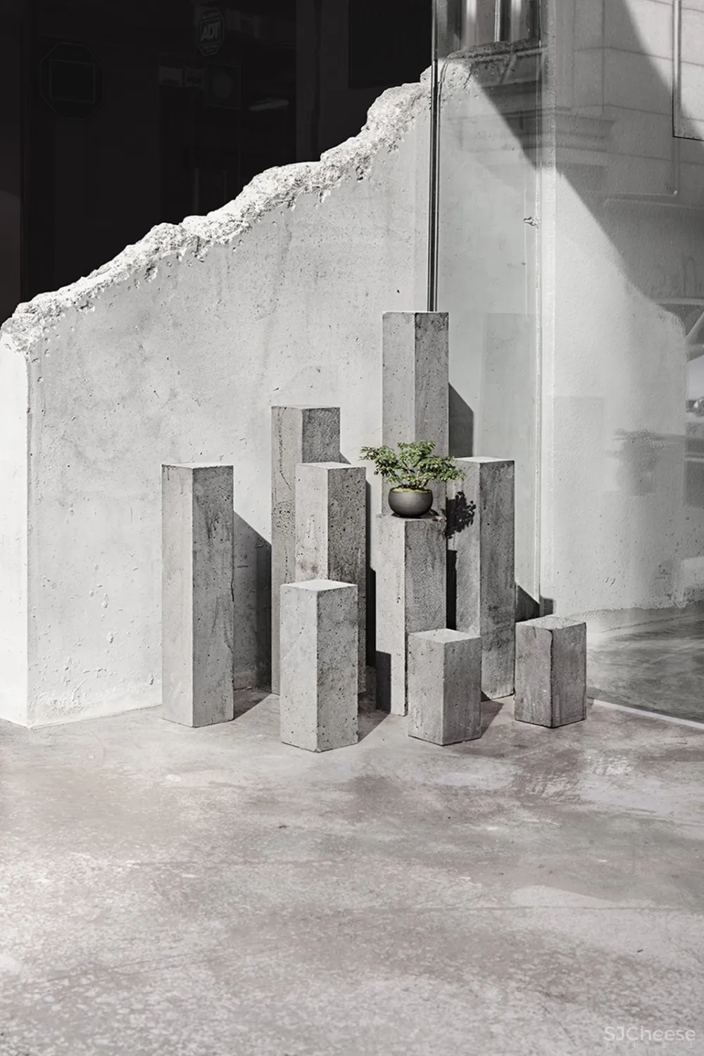 新作 | Jeonghwa Seo 首尔原始水泥工业风咖啡馆 首