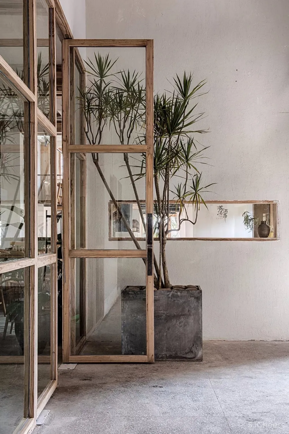 花添酒帝——舒适自然系餐厅 | 素说设计机构