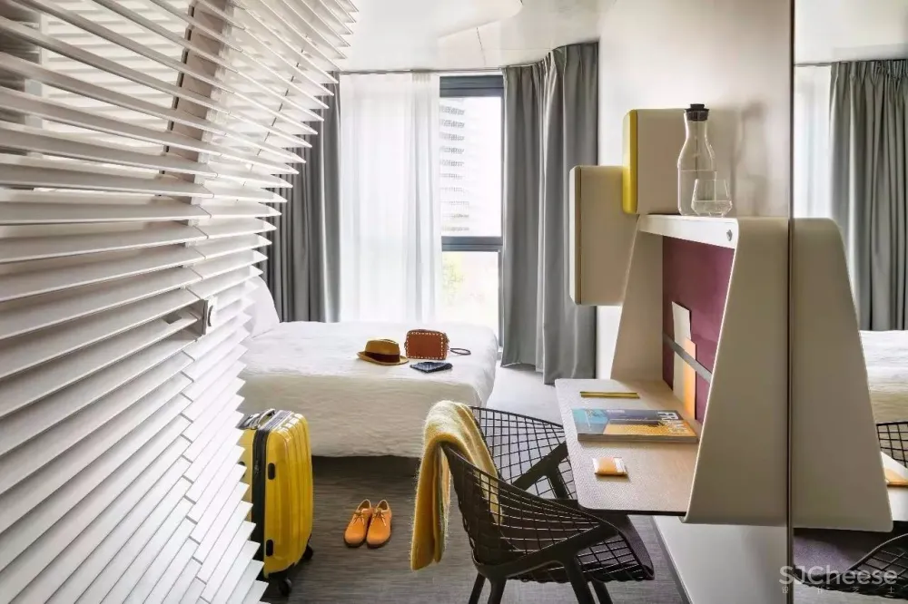 巴黎凡尔赛门酒店设计 | Patrick Norguet