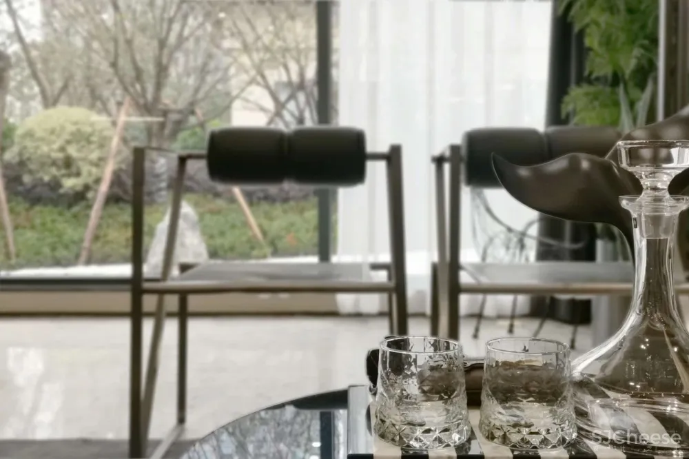 这2间风格迥异的样板房, 或许就是你想要的「家」的样子