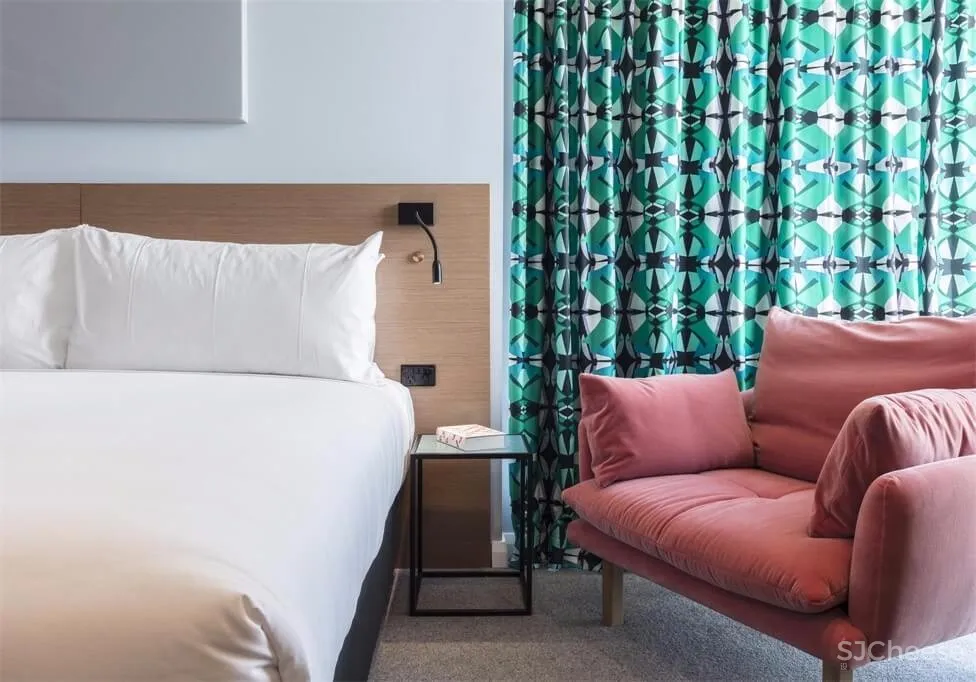 悉尼国际机场旁FELIX艺术酒店 首