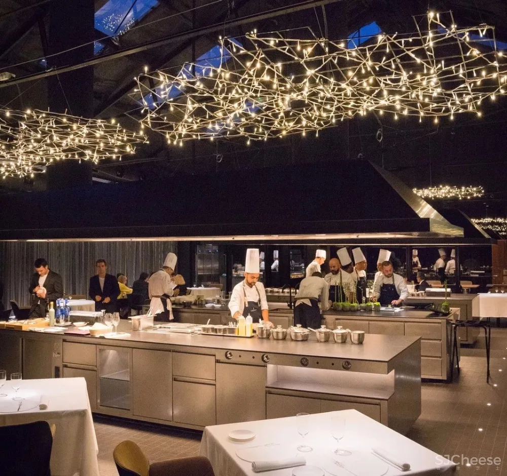 废弃工棚里的顶级米其林餐厅:我们是一家带餐厅的「 厨房 」