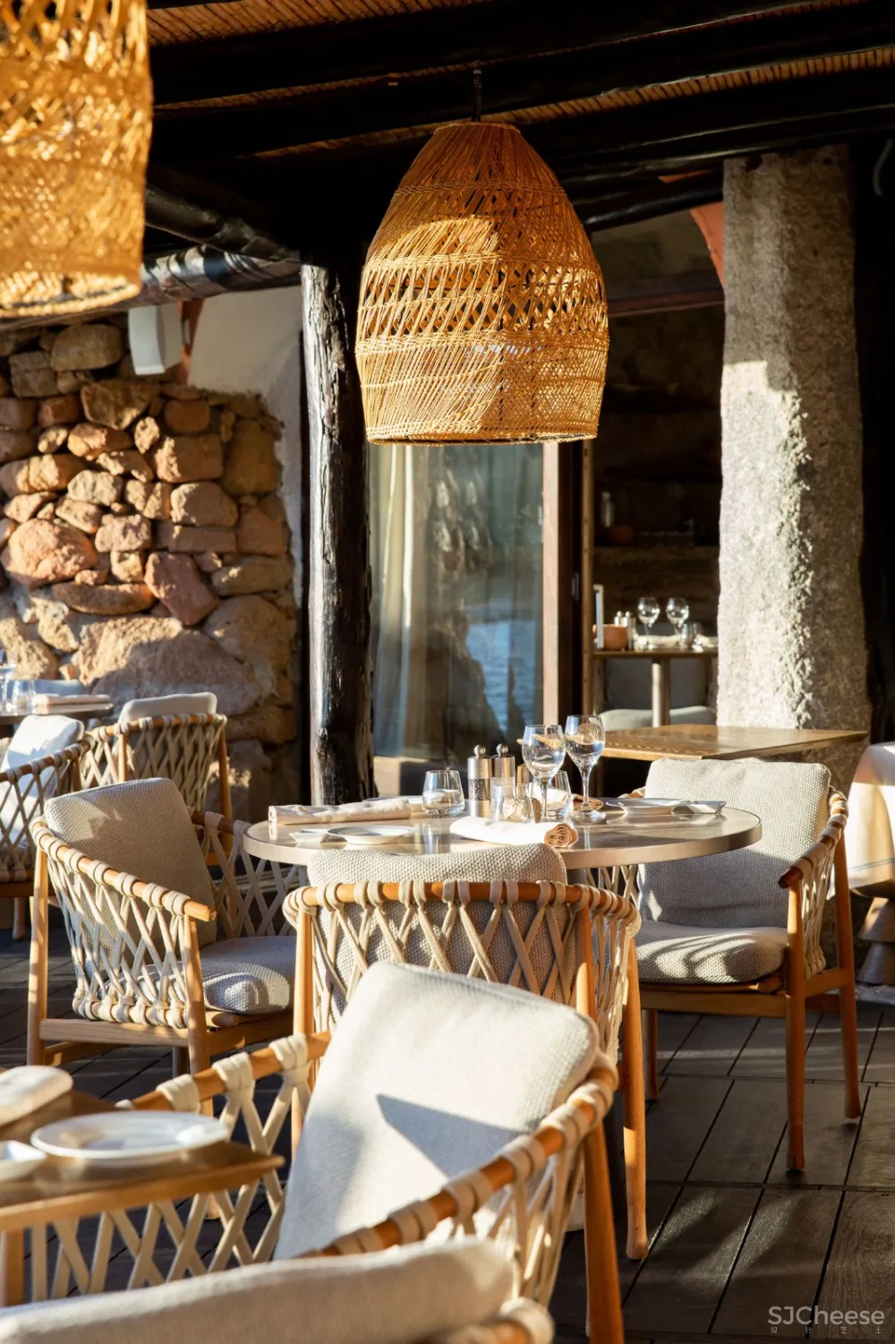 首发 | BLACKSHEEP:重新定义撒丁岛酒店Cervo的海鲜餐厅 首