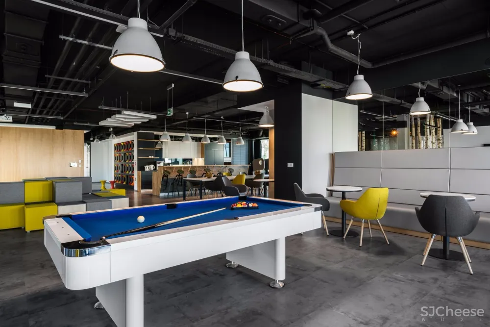 华沙DKV办公室 | MIKOMAX