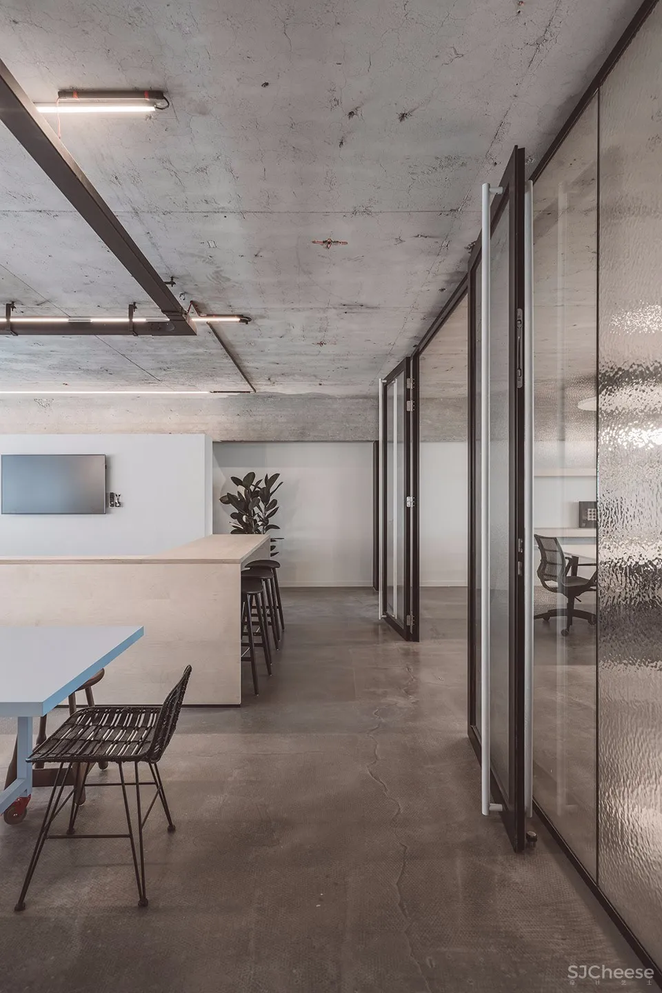 手表品牌Cronos国际办事处 | Philippe Corthout 首