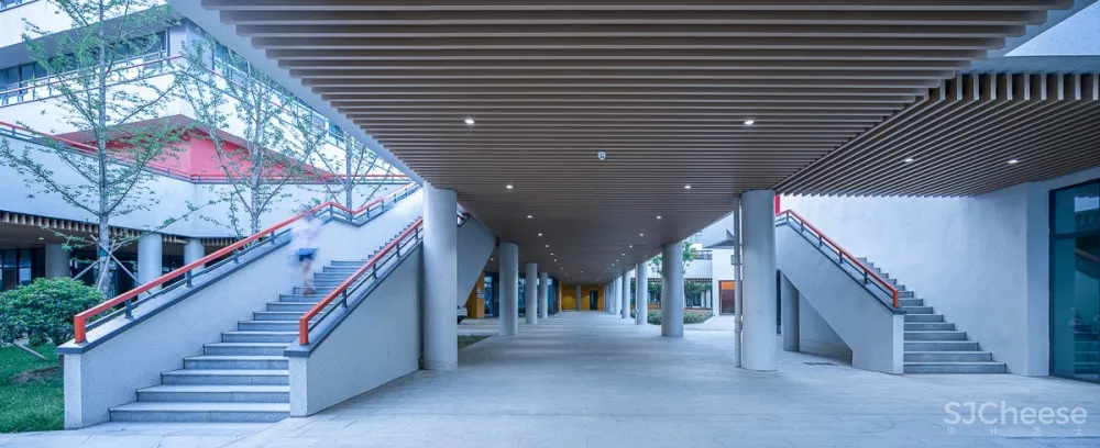 济宁海达行知学校 / 象外营造工作室