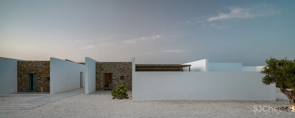 “捉迷藏”住宅 / React Architects