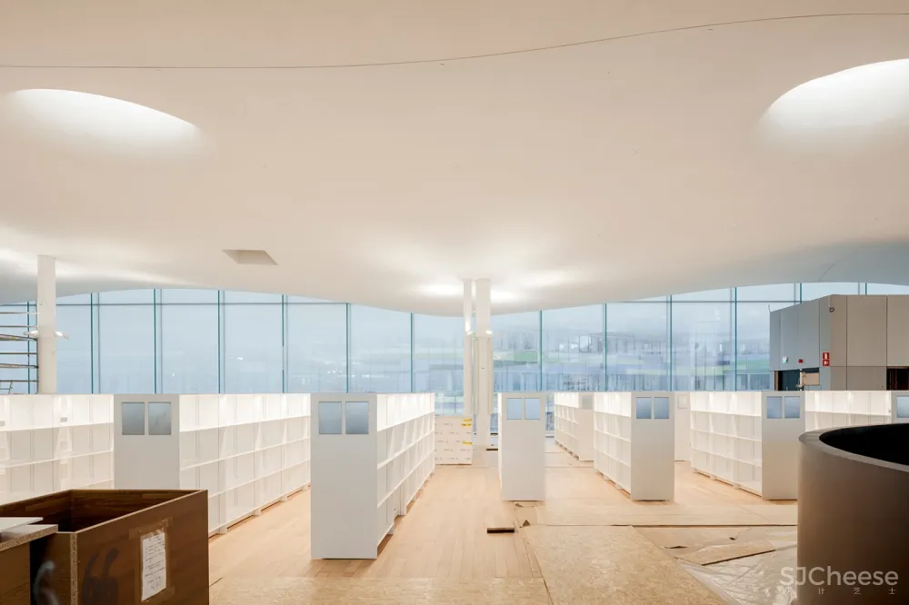 赫尔辛基中央图书馆,芬兰 / ALA Architects