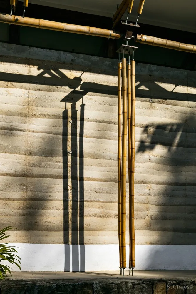 CRU! Architects | 石头与房子融为一体