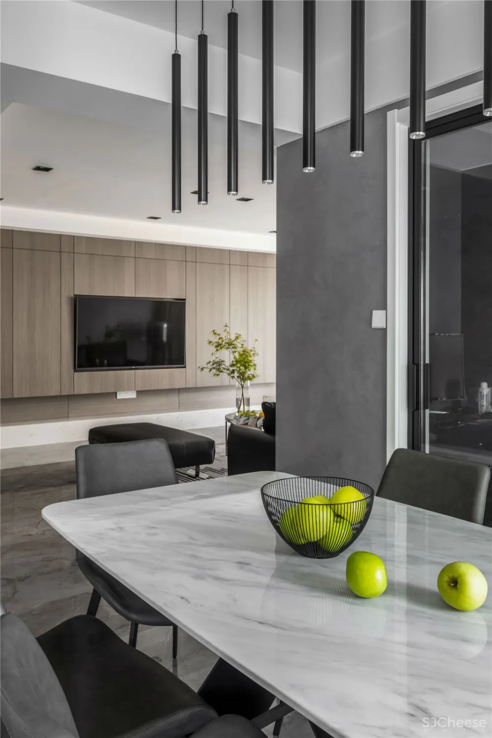 《37℃灰》将简约与高级化为一种低调的奢华 | 一品&囧家 首