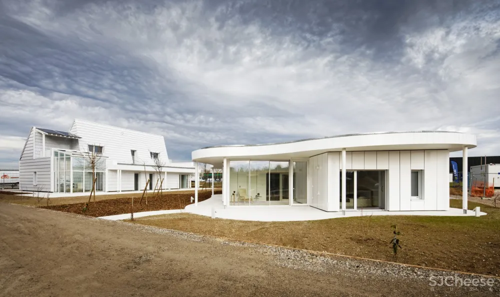 KONEKTI 2+1住宅 / Bruno Rollet Architecte