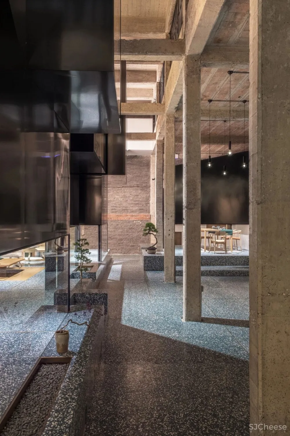 新作 | 耗资1000万,在450 m² 的老建筑内造了8个房子! 首