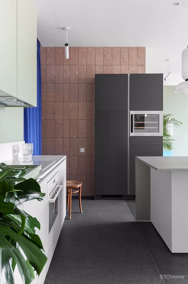 90㎡ 时尚彩色公寓丨家就该这样充满活力 首