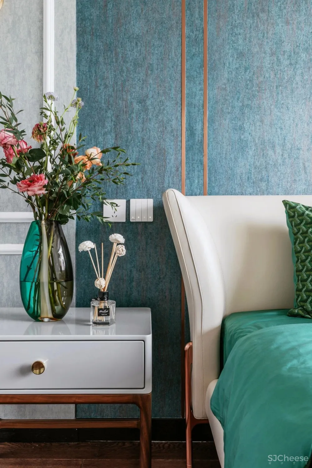 本心如尘,何惹繁花