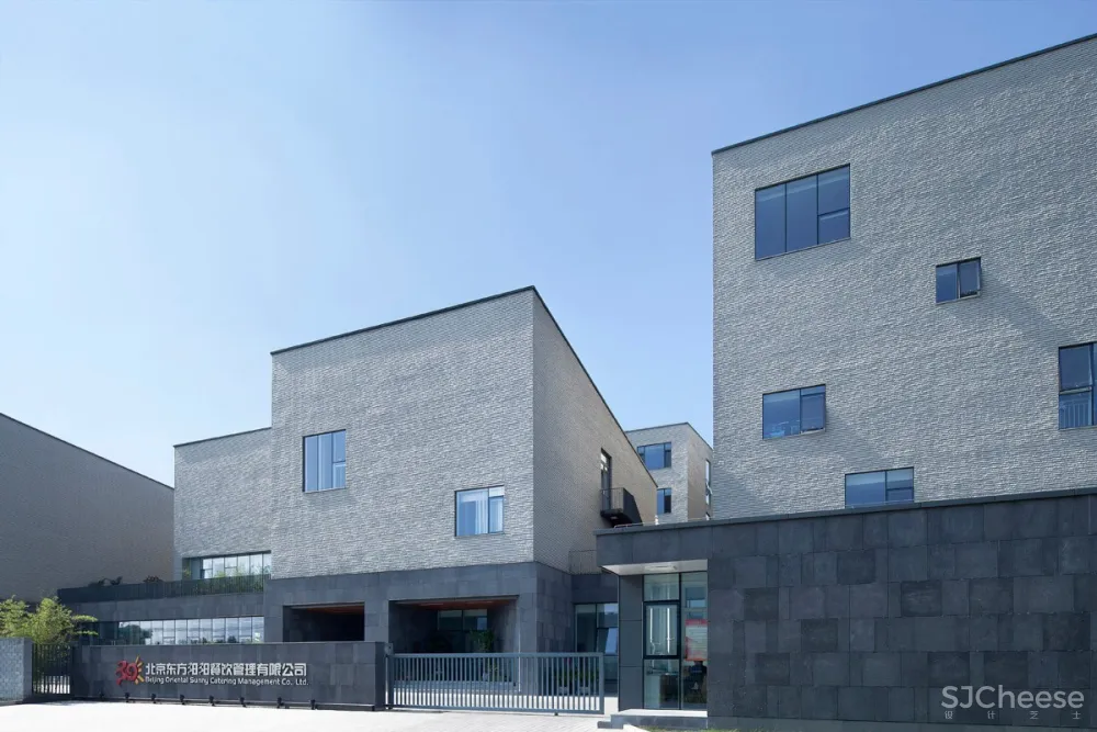 北京东方阳阳企业办公建筑 / BIAD第六建筑设计院
