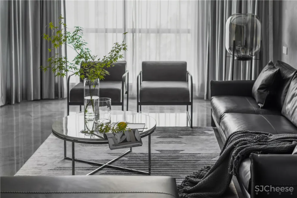 《37℃灰》将简约与高级化为一种低调的奢华 | 一品&囧家 首