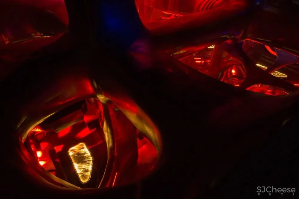 最新 | 黄永才:超有未来感的太空主题星舰酒吧,广州夜店新地标! 首